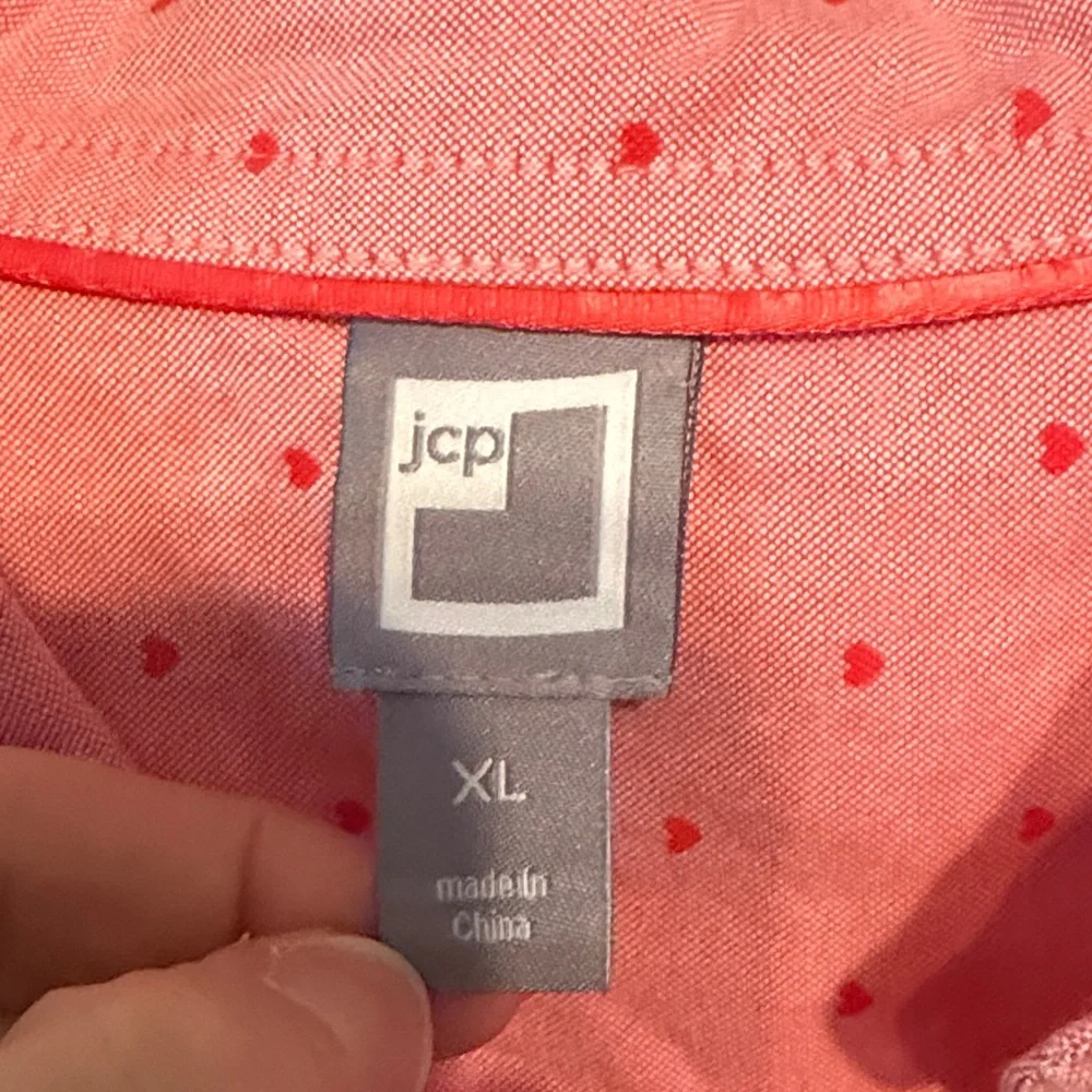 JCP Womens XL Pink Heart Print Button Down Oxford Shirt Long Sleeve Coral‎ Red